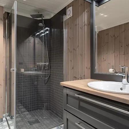 Tinden Grendehytte * Beitostolen